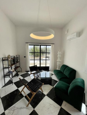 Suggestiva villa immersa nel verde